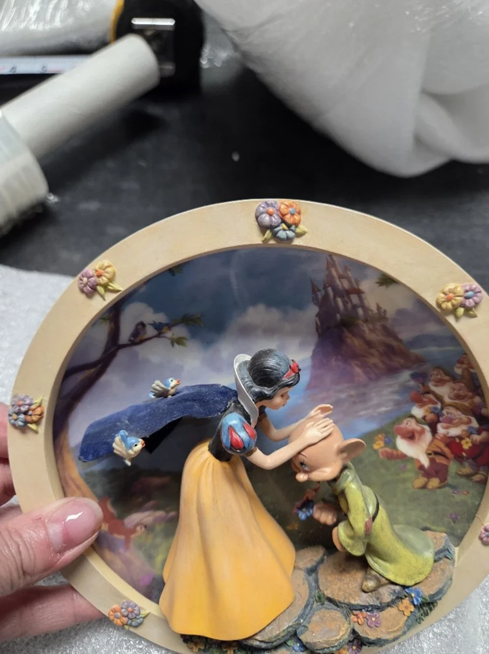 Bradford Exchange - Snow White & the Seven Dwarfs -The Fairest of Them All Plate